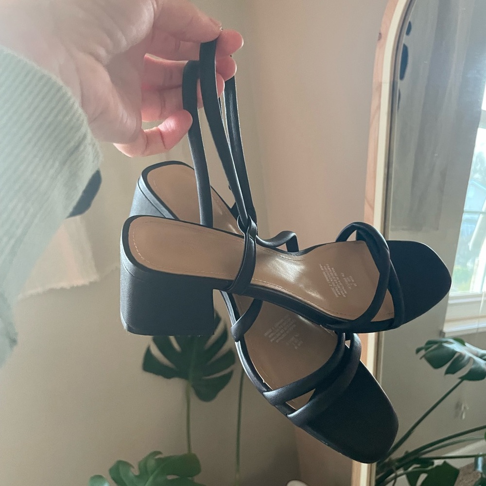 H&M sandal heals.